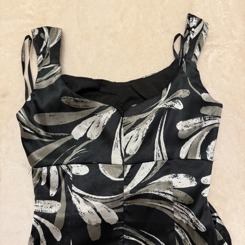 Maggy London Black and Silver Swirl Midi Dress - Picture 4 of 4